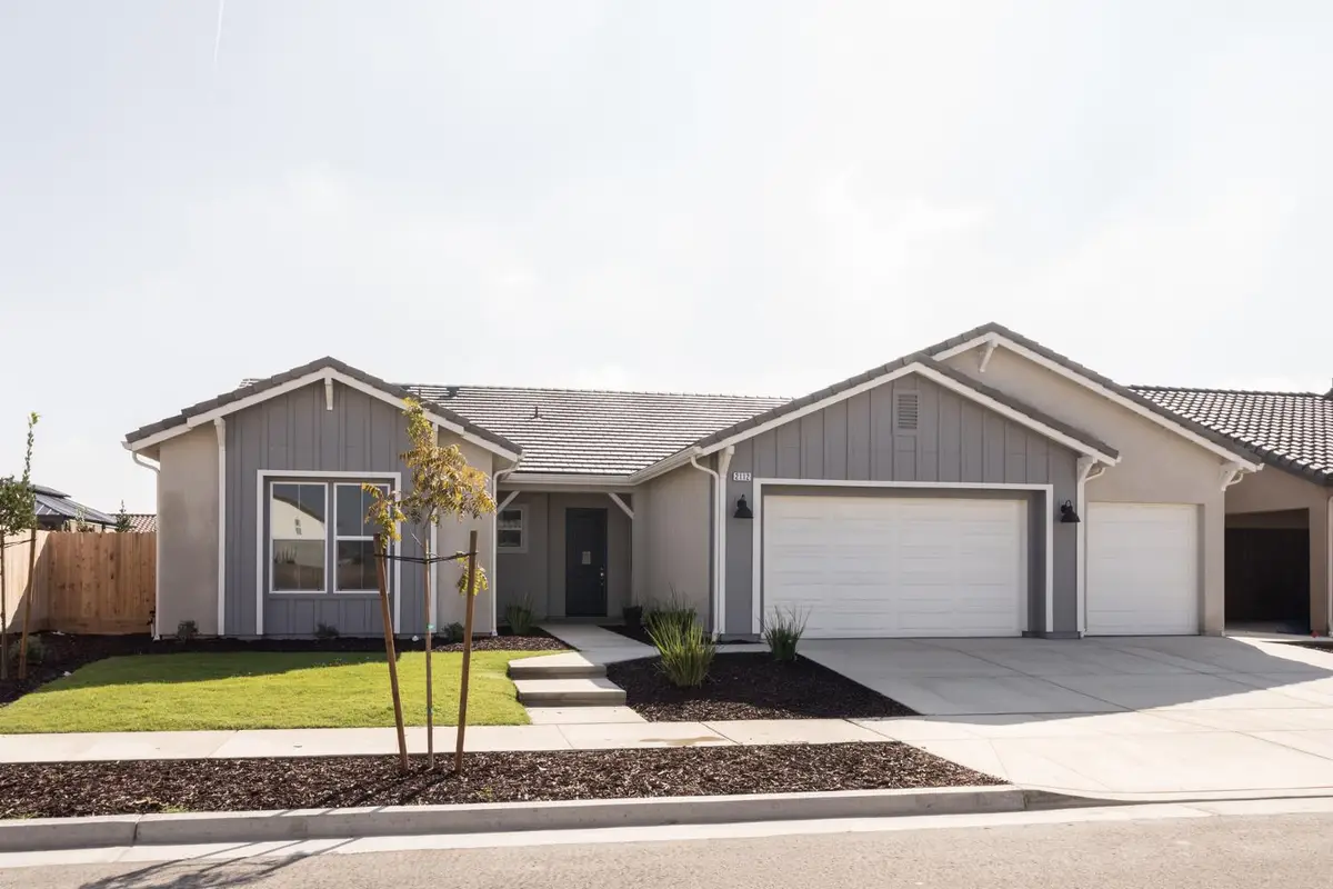 2112 Daffodil Street, Kingsburg, CA 93631 - Image #1