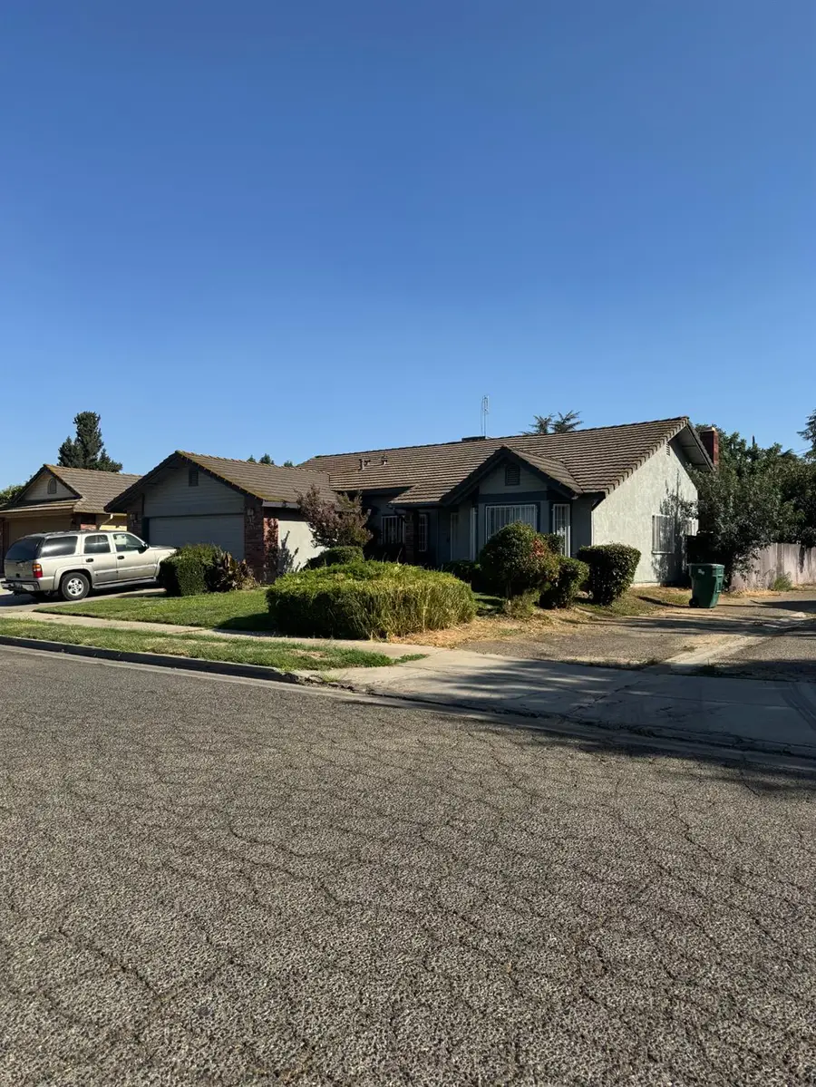1632 University Avenue, Madera, CA 93637 - Image #2