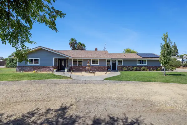 6589 N De Wolf Avenue, Clovis, CA 93619