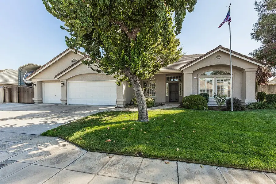 522 W Jordan Avenue, Clovis, CA 93611 - Image #2