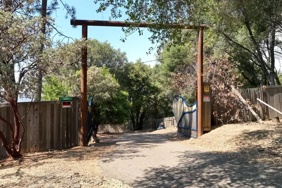 51571 Coyote Ridge Road, Oakhurst, CA 93644 - Image #3