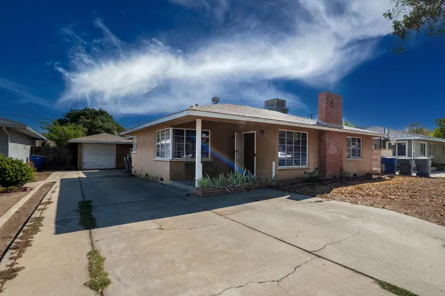 1025 W Fedora Avenue, Fresno, CA 93705 - Image #3