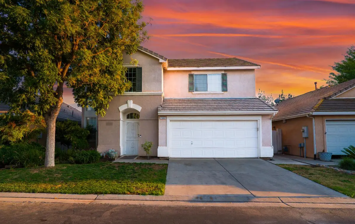 7556 N Trellis Circle, Fresno, CA 93720 - Image #1