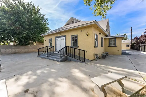 1917 E Lewis Avenue, Fresno, CA 93701