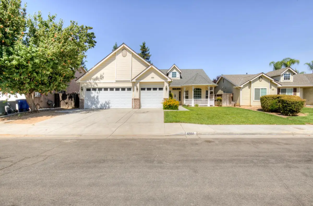 4666 W Oswego Avenue, Fresno, CA 93722 - #1