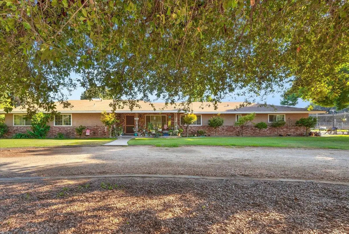 9283 E Clinton Avenue, Fresno, CA 93737 - Image #1