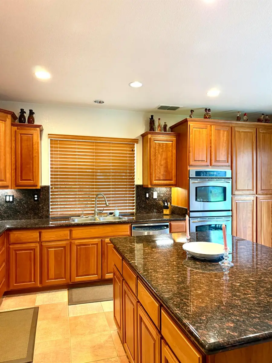 9200 Hunters Creek Way, Chowchilla, CA 93610 - #3