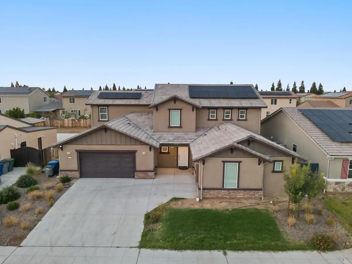 6696 E Harvard Ave, Fresno, CA 93727 - #1