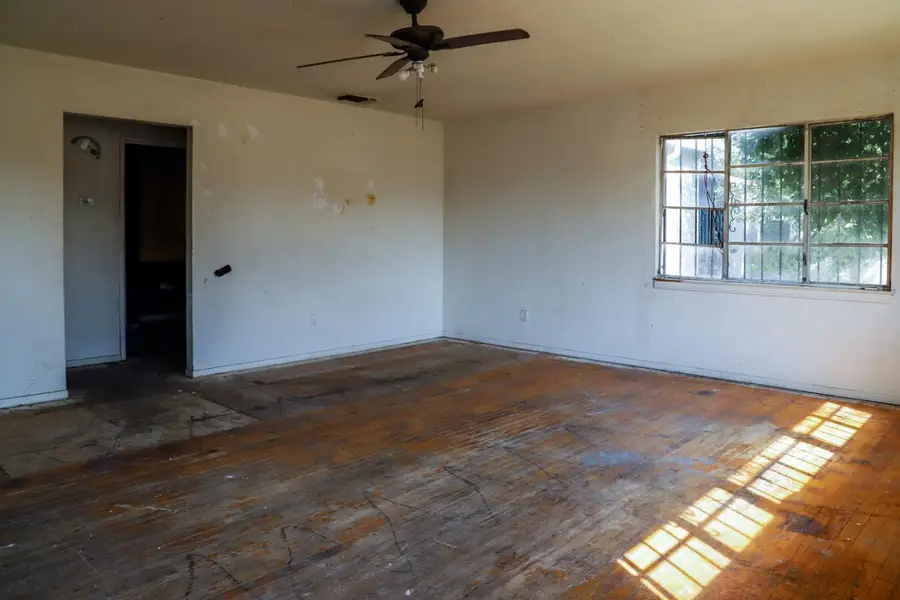 1105 Hoag Avenue, Sanger, CA 93657 - Image #2