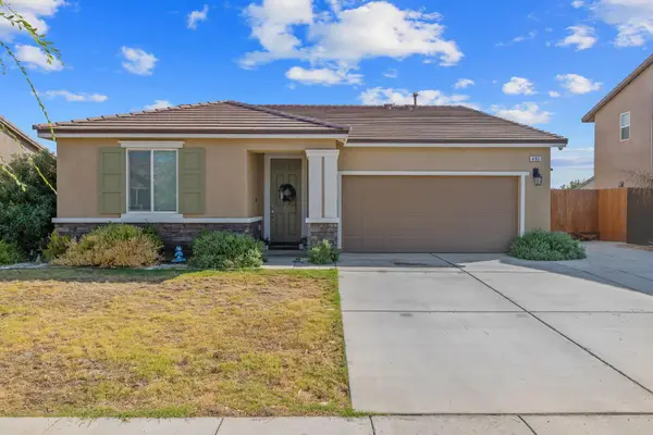 495 Pearl Drive, Lemoore, CA 93245