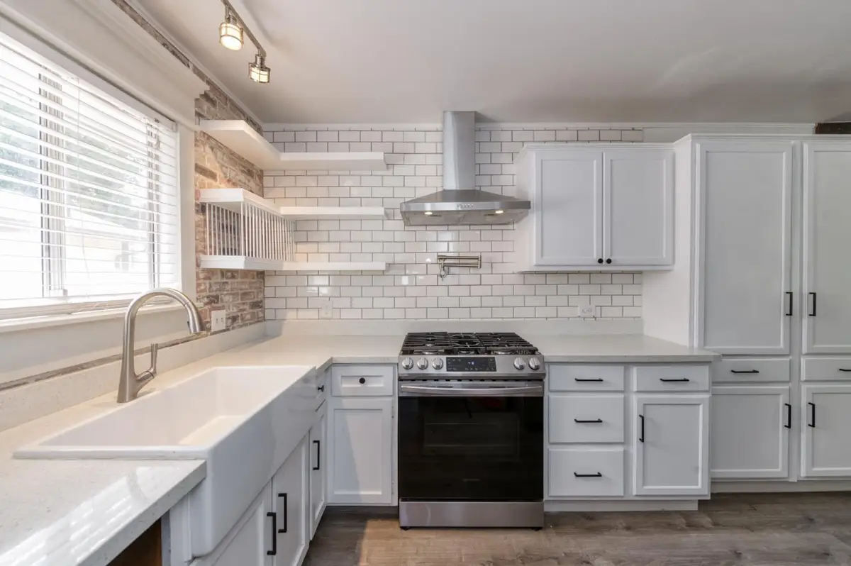 6583 N Maple Ave, Fresno, CA 93710 - Image #1