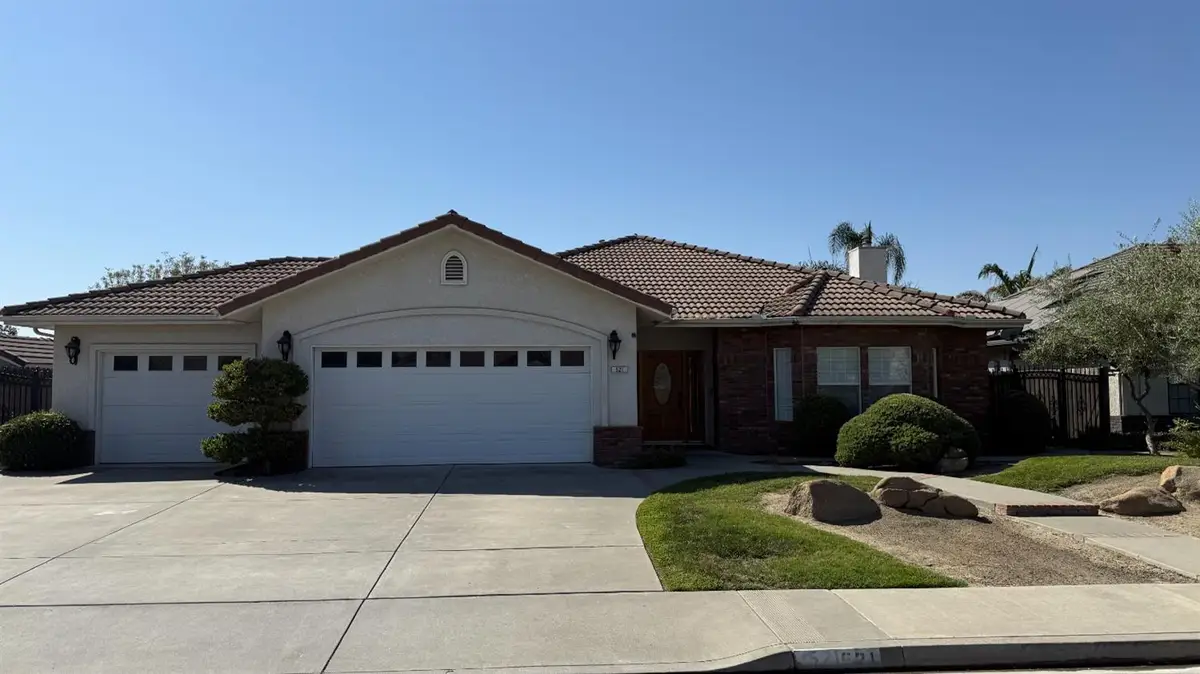 521 Sherwood Court, Hanford, CA 93230 - Image #1