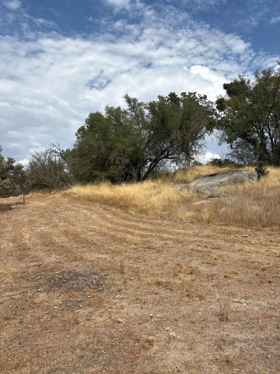 44275 Copper Creek Way, Coarsegold, CA 93614 - #2