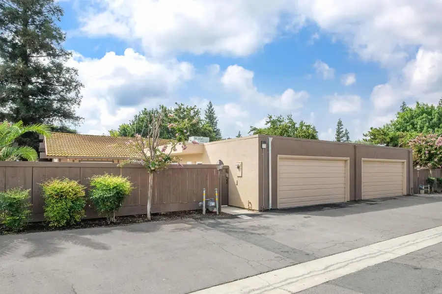 4856 N Hulbert Avenue #101, Fresno, CA 93705 - Image #2