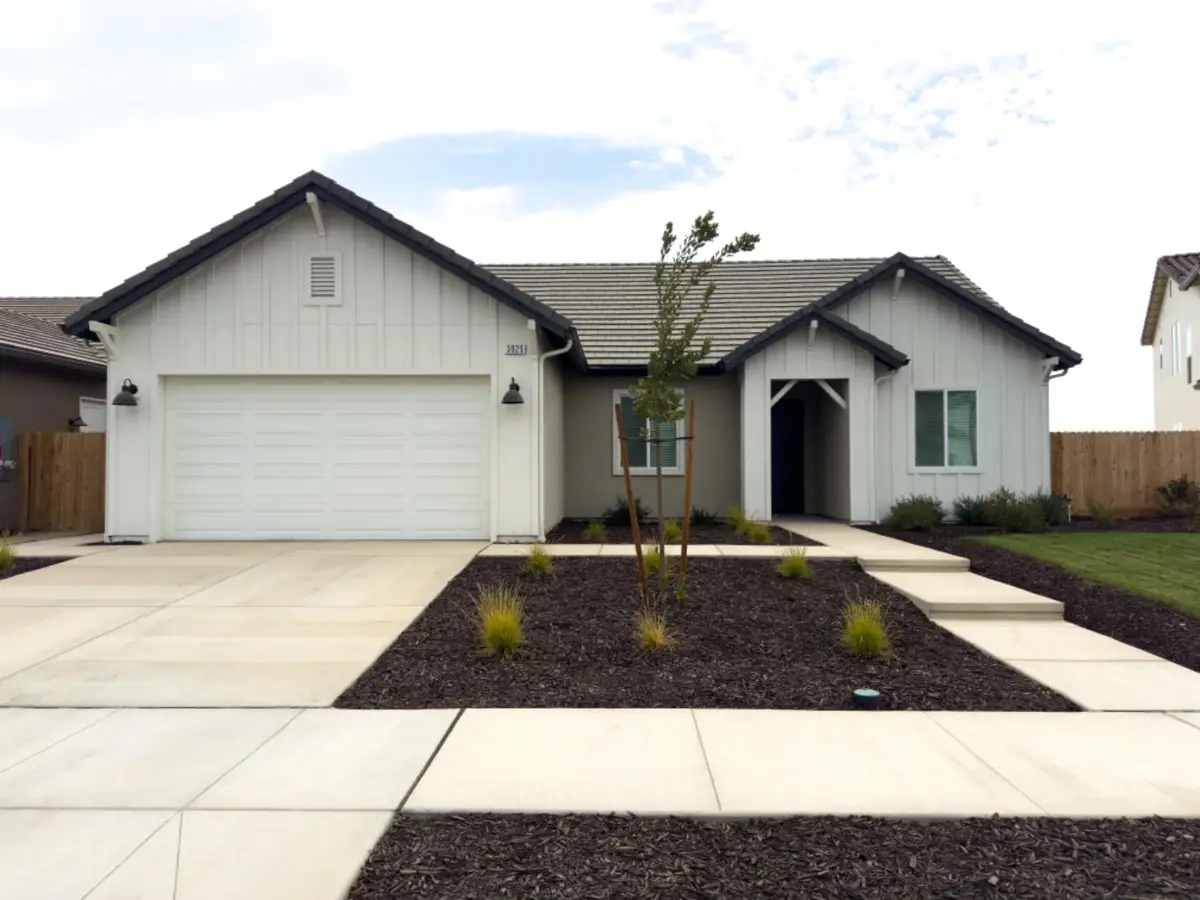 3025 22nd Avenue, Kingsburg, CA 93631 - Image #1