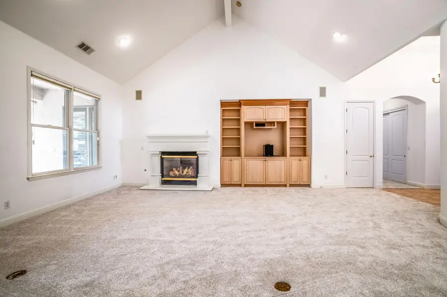 10637 N Lochmoor Lane, Fresno, CA 93730 - Image #3