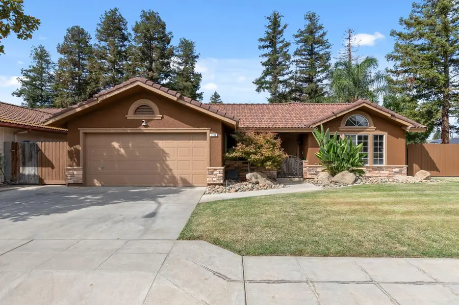 7195 N Carnegie Avenue, Fresno, CA 93722 - Image #2