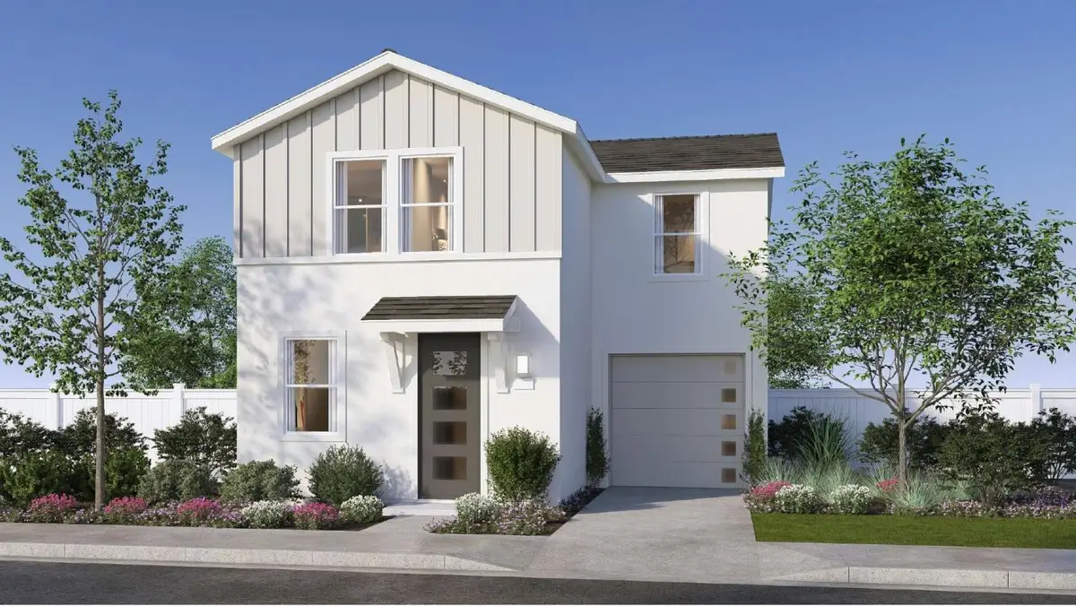 6551 E Cresthaven Drive, Fresno, CA 93727 - Image #1