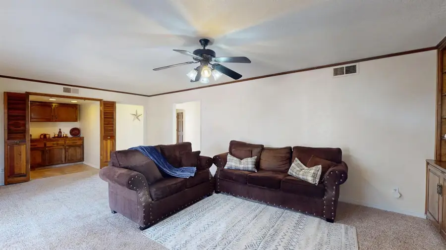 188 Lyon, Sanger, CA 93657 - Image #3