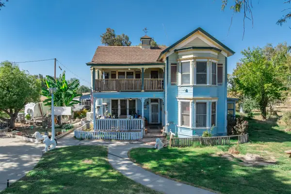 8896 13th Avenue, Hanford, CA 93230