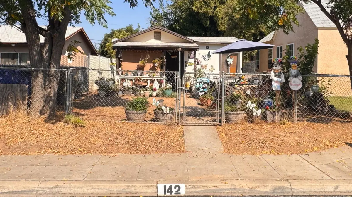 142 W Birch Avenue, Pinedale, CA 93650 - Image #1