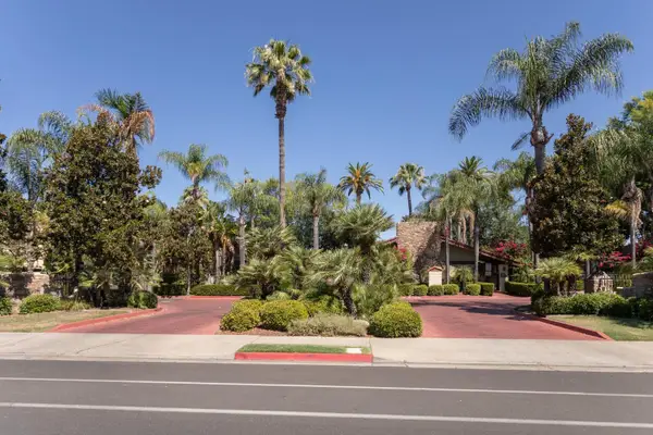 2881 Huntington Boulevard #121, Fresno, CA 93721