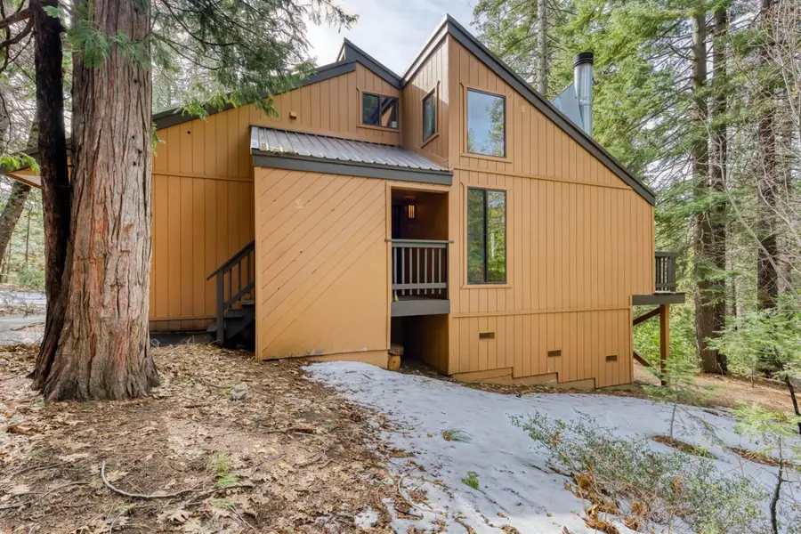 40812 Oakwoods Lane #106, Shaver Lake, CA 93664 - Image #3