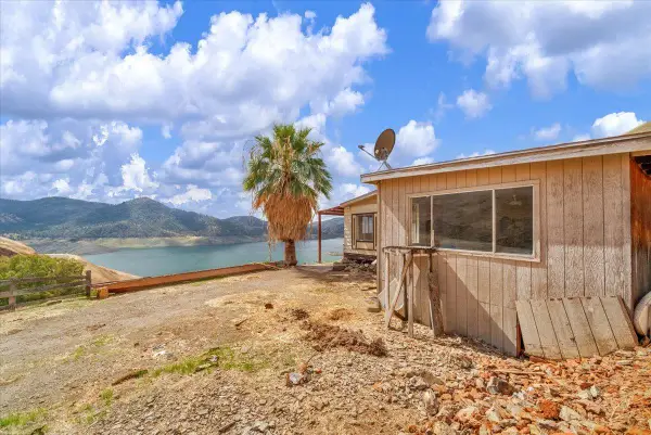 34000 E Trimmer Springs Road, Sanger, CA 93657