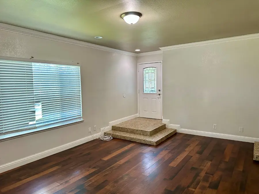 5683 N Rafael, Fresno, CA 93711 - Image #3