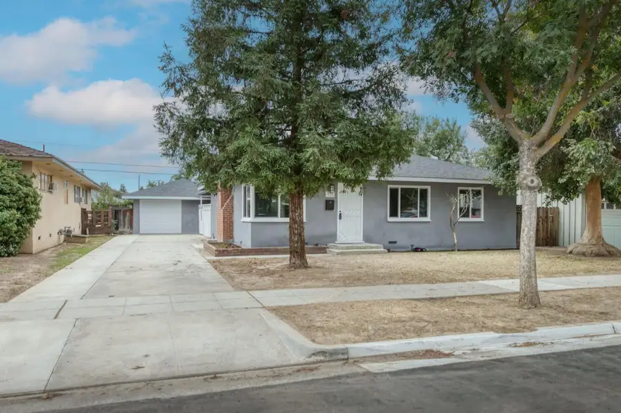 935 W Princeton Avenue, Fresno, CA 93705 - Image #2