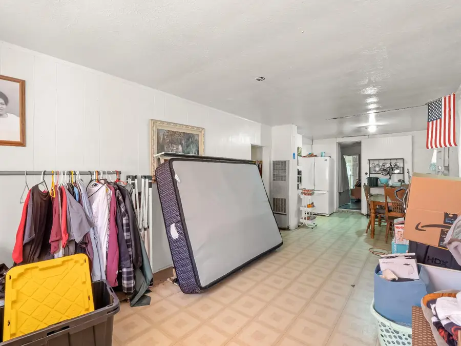 128 S Willow Avenue, Fresno, CA 93727 - Image #3