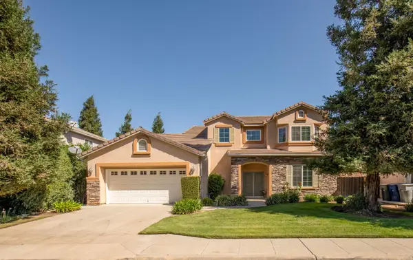 2729 Goshen Avenue, Clovis, CA 93611