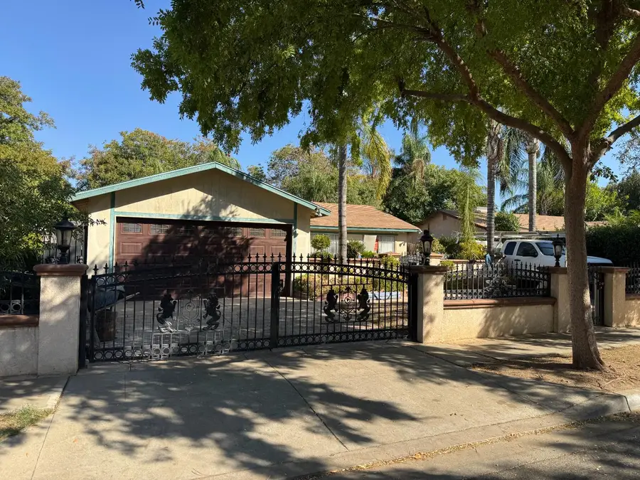 2515 S Jade Avenue, Fresno, CA 93725 - Image #2
