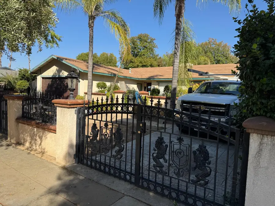 2515 S Jade Avenue, Fresno, CA 93725 - Image #3