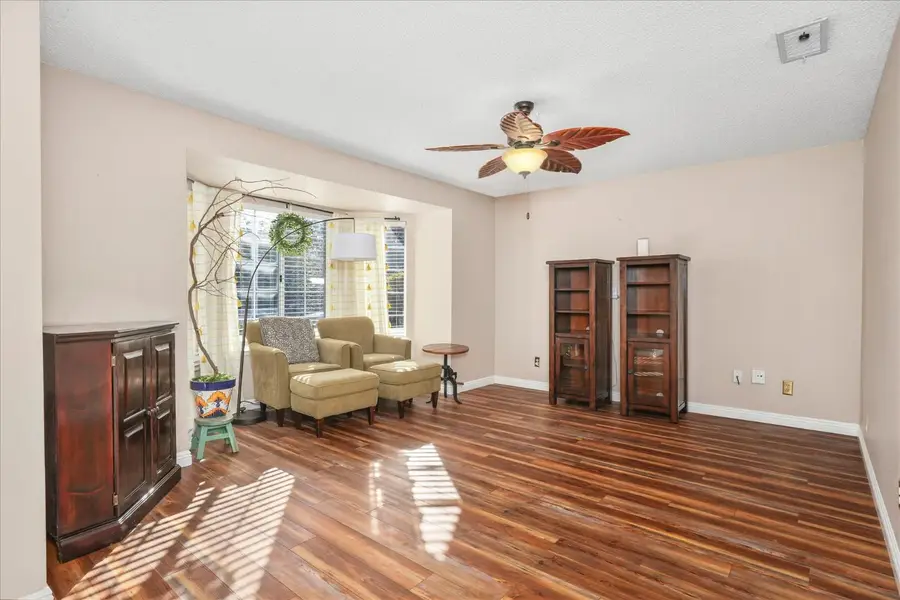 332 Magnolia Avenue, Clovis, CA 93611 - Image #3