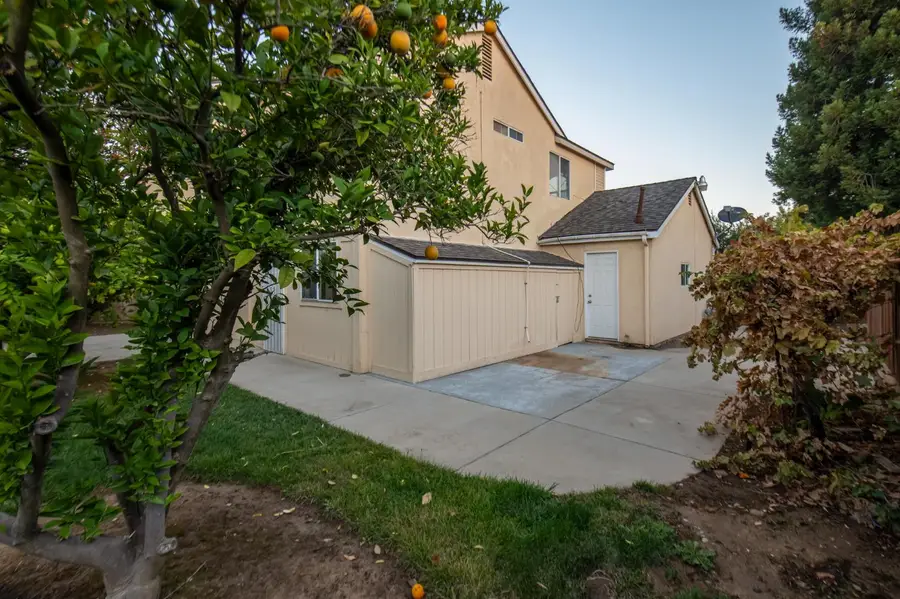 4739 W Bellaire Way, Fresno, CA 93722 - Image #2