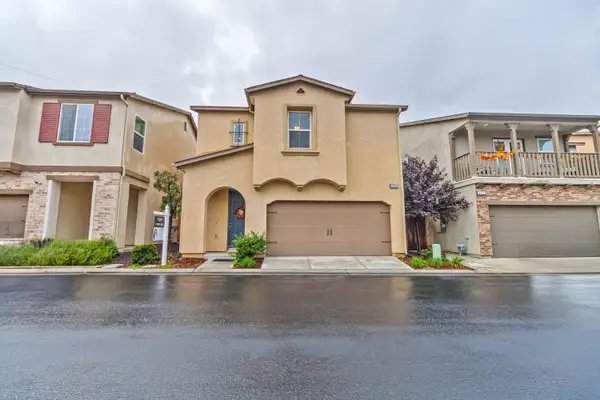 6369 Santa Lucia Way, Fresno, CA 93722