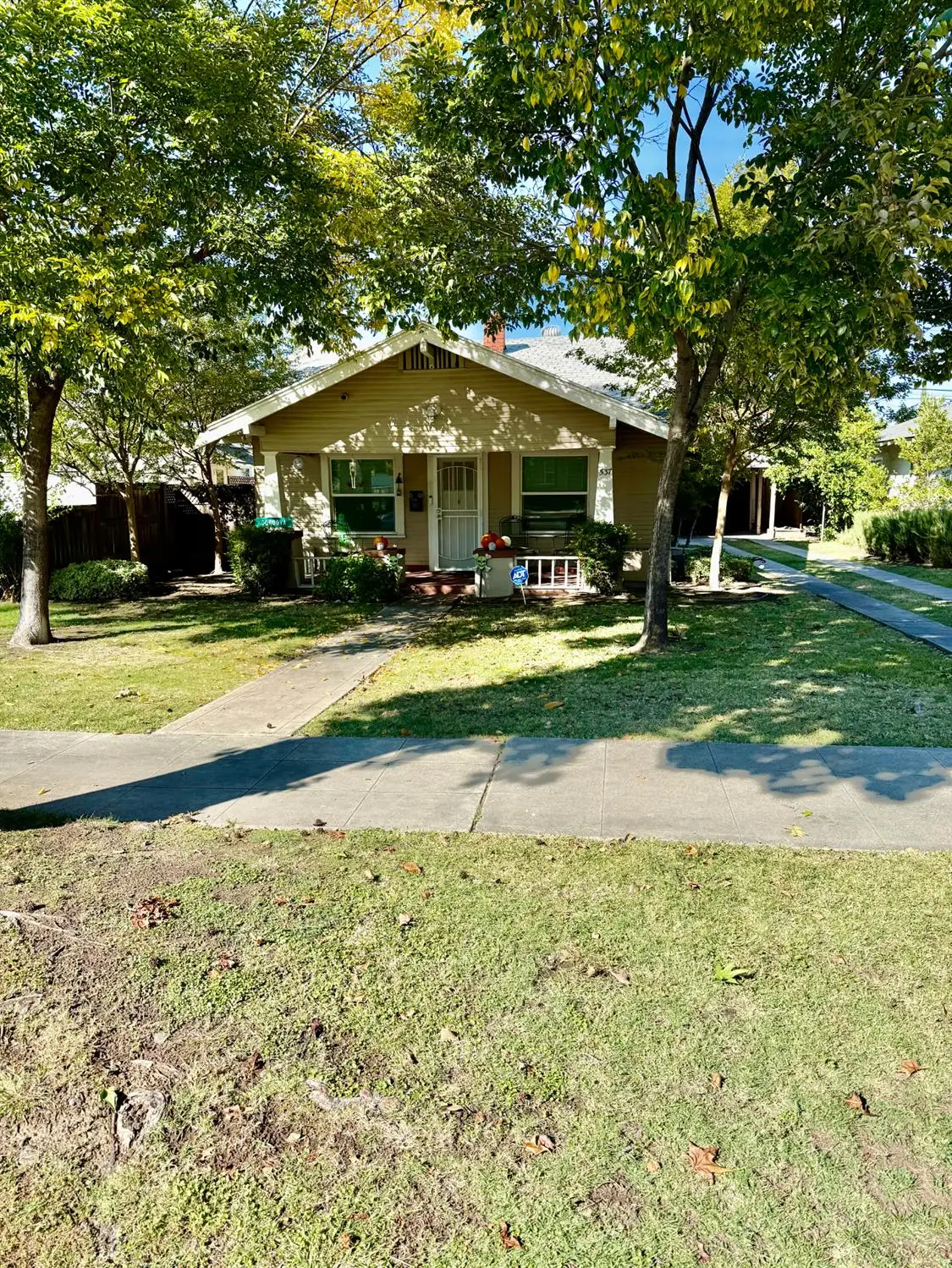 537 E Michigan Avenue, Fresno, CA 93704 - Image #1