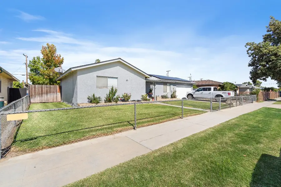 4571 E Fountain Way, Fresno, CA 93726 - Image #2