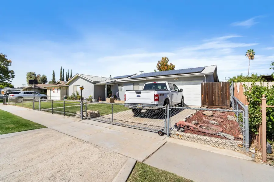 4571 E Fountain Way, Fresno, CA 93726 - Image #3