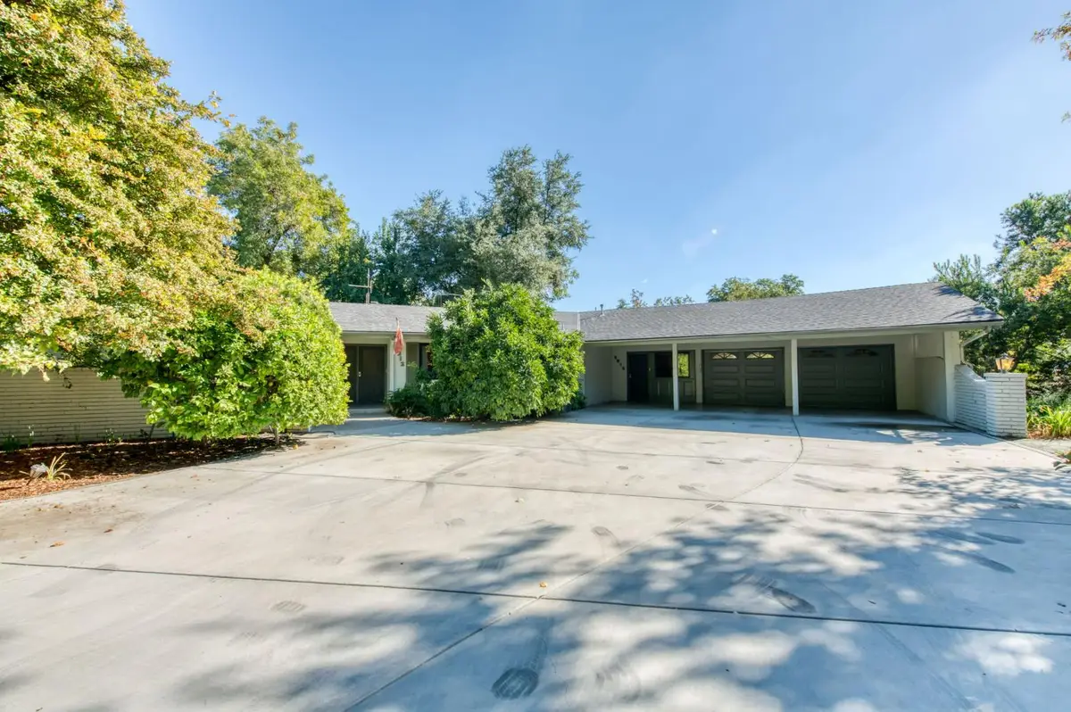 5912 E Hamilton Avenue, Fresno, CA 93727 - Image #1