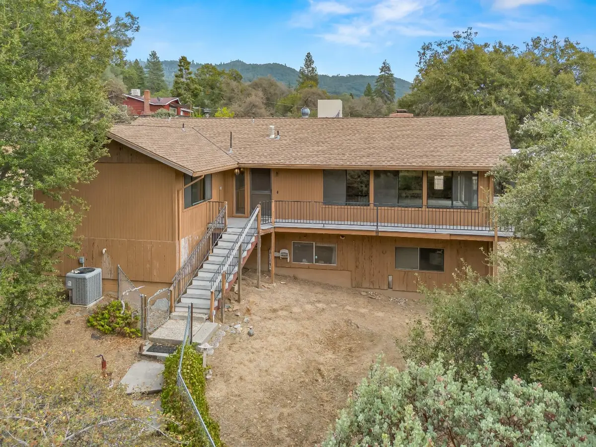 43044 Country Club Drive W, Oakhurst, CA 93644 - Image #1