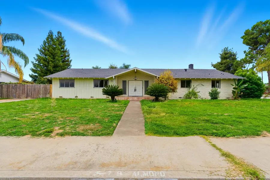 2579 Almond Avenue, Sanger, CA 93657 - Image #2