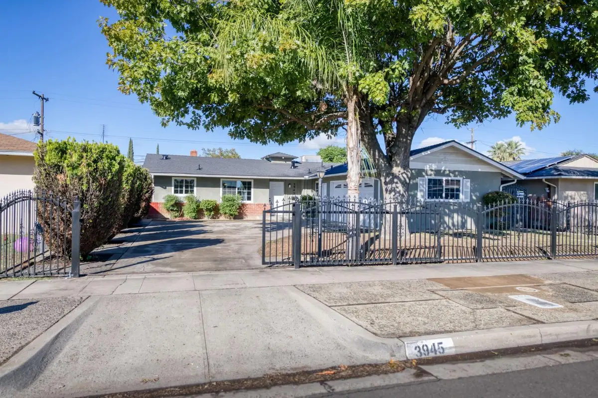 3945 N 7th Street, Fresno, CA 93726 - Image #1