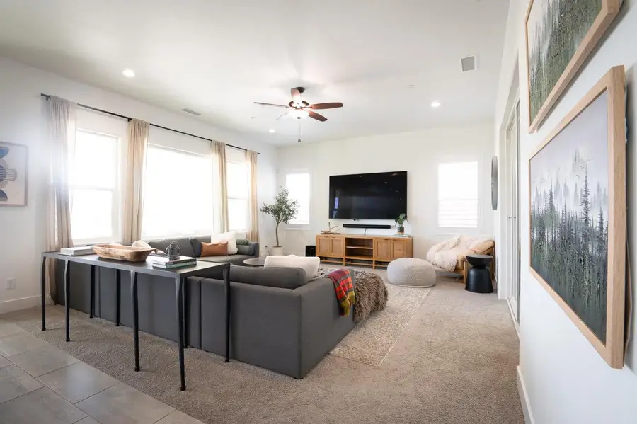 1048 Beaver Pond Loop, Madera, CA 93636 - #3