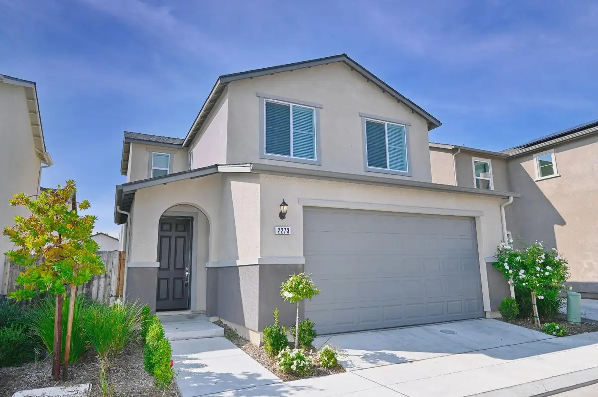 2273 N Raleigh Drive, Fresno, CA 93727 - Image #1