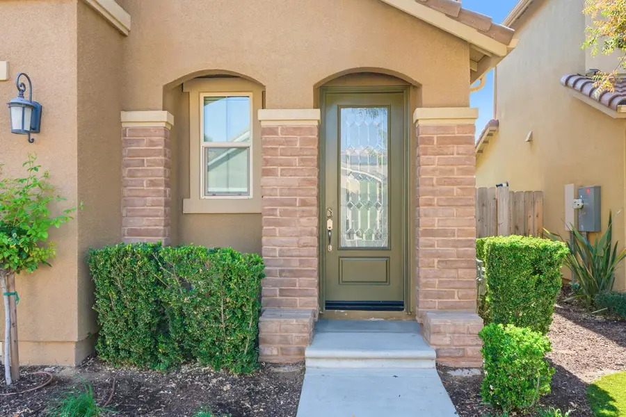 2059 E Axelson Drive, Fresno, CA 93730 - Image #3