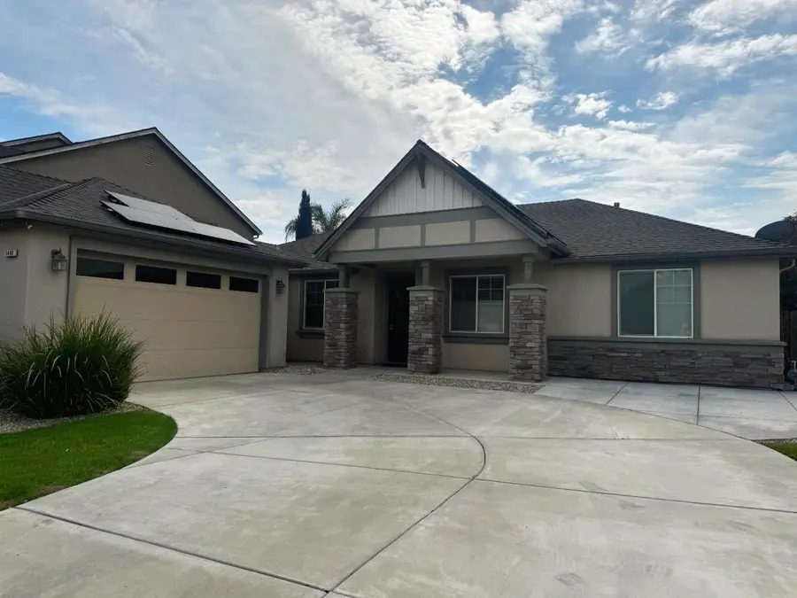 1486 Azalea Street, Kingsburg, CA 93631 - Image #3