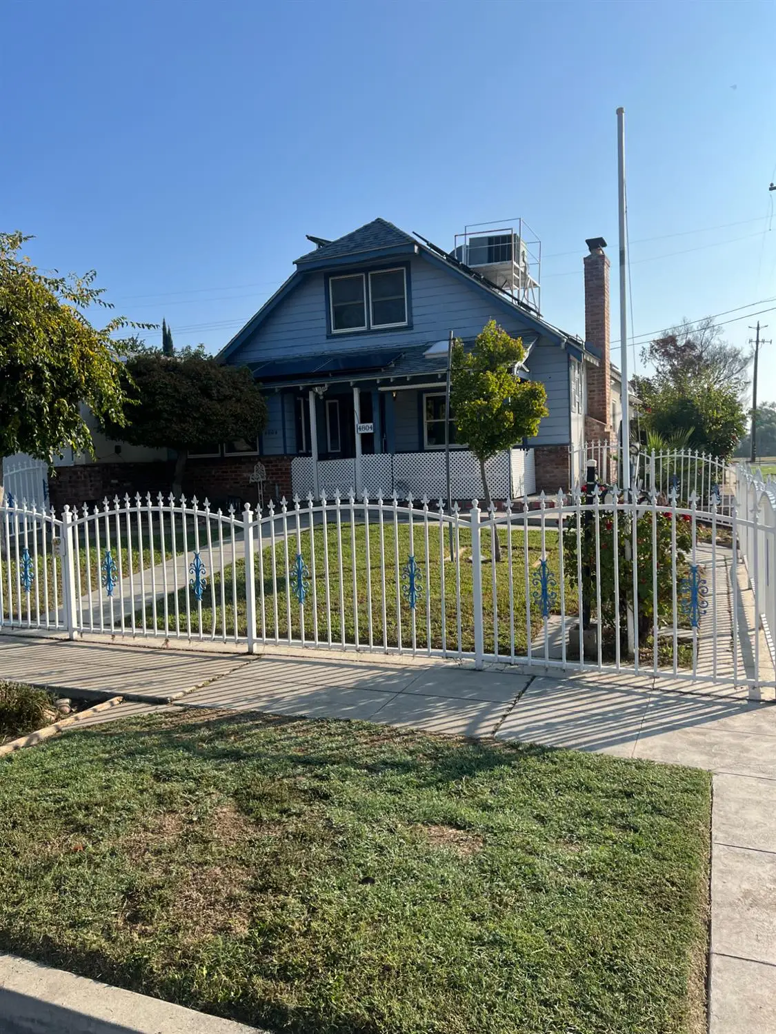 4804 N Diana Street, Fresno, CA 93726 - Image #1