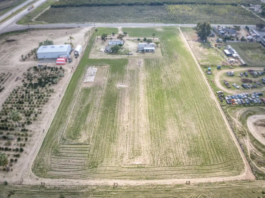 162 E South Avenue, Fresno, CA 93725 - Image #2